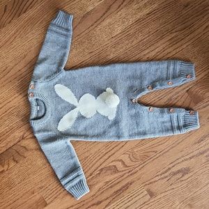 Bunny Sweater Onsie Grey & White/Off-White Size 70 (6m US)
